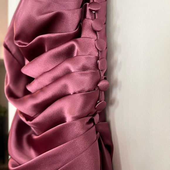 Galina Signature Charmeuse Draped One-Shoulder dress - Picture 4 of 5